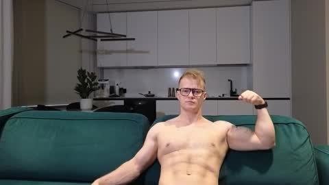 Pashka online show from October 2025 10:14:01 AM