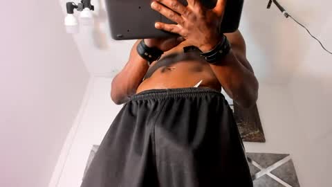 passion_black_ online show from May 2026 04:14:02 PM