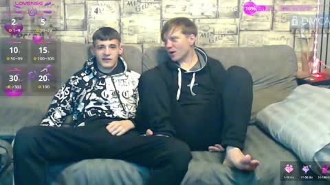 Max tall dark-haired guy with tattoos and Phil blond-haired online show from April 2026 01:18:02 AM
