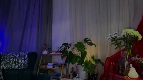 Call me Miss Alice Careful Passion Queen online show from December 2025 11:04:01 AM