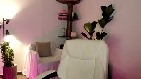 Snapshot of passionlover_ chatting on January 2026 04:06:01 AM online show from January 2026 04:06:01 AM