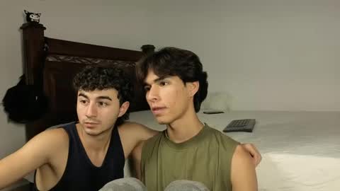 patri_ck_villa online show from October 2025 11:00:02 PM