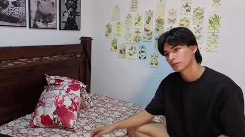 patri_ck_villa online show from March 2026 10:38:01 PM