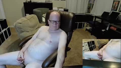 Snapshot of patrickstroking chatting on January 2025 12:17:02 AM patrickstroking online show from January 2025 12:17:02 AM