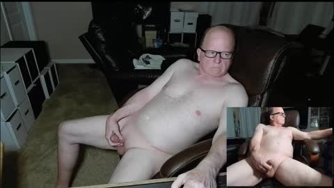 Snapshot of patrickstroking chatting on October 2025 12:55:01 AM patrickstroking online show from October 2025 12:55:01 AM