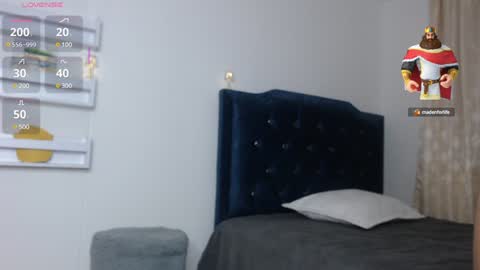 Paulina        online show from January 2025 01:11:01 AM