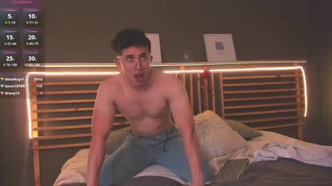 Paul online show from March 2025 06:33:02 PM