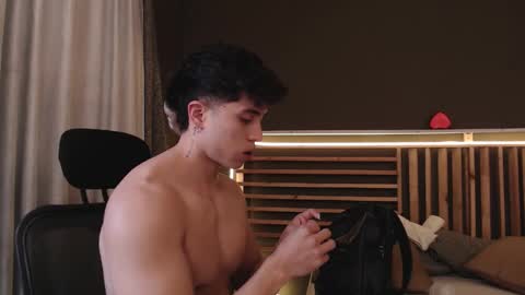 Paul online show from December 2025 01:51:02 PM