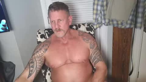 Snapshot of paul_longcut chatting on February 2026 02:09:02 AM Paul Roland online show from February 2026 02:09:02 AM