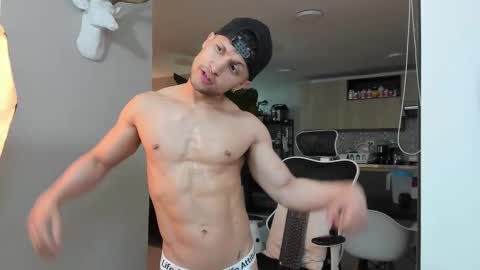 Paul online show from September 2025 02:38:01 AM