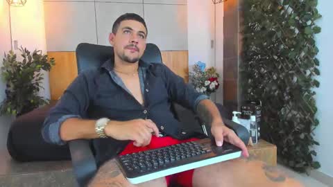 Paul Rivera online show from February 2025 09:31:01 PM