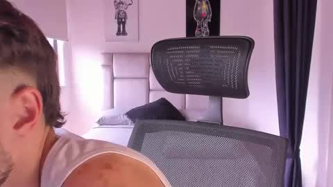 PAUL ROGER online show from March 2025 06:12:02 PM