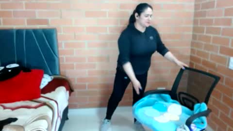 paula__117 online show from May 2026 01:25:02 AM