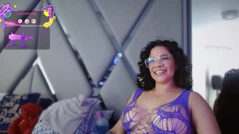 Paula online show from October 2025 09:57:02 PM