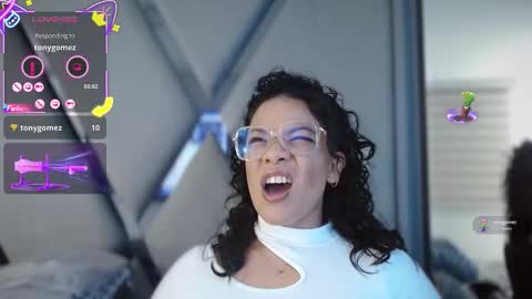 Paula online show from October 2025 09:35:02 PM