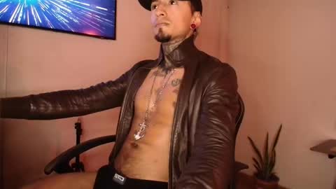 Snapshot of pauldocux_ chatting on November 2025 06:01:01 AM Paul Docux pdocux online show from November 2025 06:01:01 AM