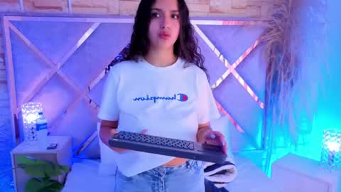Snapshot of paulette_dupont_ chatting on June 2026 01:50:02 AM paulette_dupont_ online show from June 2026 01:50:02 AM
