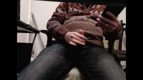 Snapshot of paulie120464 chatting on December 2024 05:52:01 PM paulie120464 online show from December 2024 05:52:01 PM