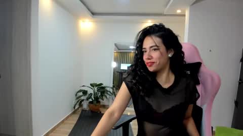 Snapshot of paulina_dossantos chatting on January 2025 04:30:02 AM paulina online show from January 2025 04:30:02 AM