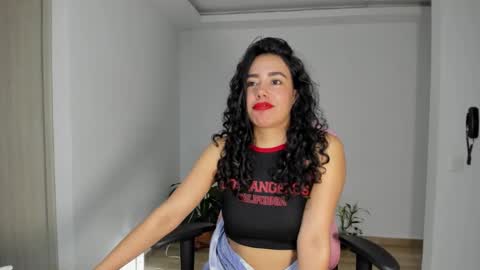 Snapshot of paulina_dossantos chatting on February 2025 11:14:02 PM paulina online show from February 2025 11:14:02 PM