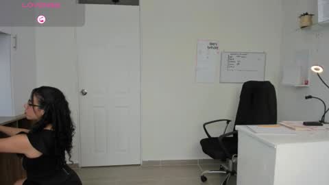 Snapshot of paulina_dossantos chatting on October 2025 07:11:01 PM paulina online show from October 2025 07:11:01 PM