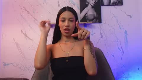 PAULINA  online show from May 2026 01:00:01 AM