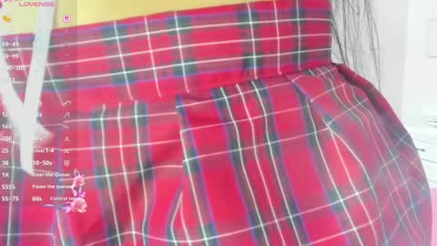 paulina lux online show from April 2026 09:41:02 PM