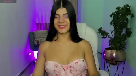 Paulina Belle online show from January 2025 04:25:01 AM