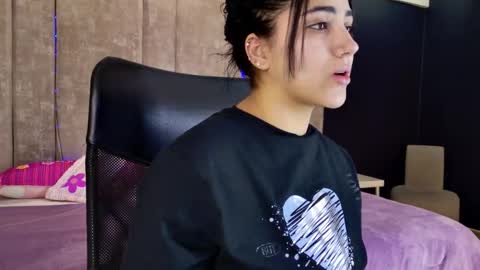 Paulina online show from November 2025 12:25:01 PM