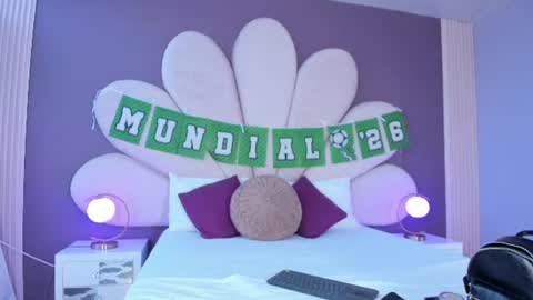 Snapshot of paulinaduarte_ chatting on June 2026 01:04:02 PM Paulina online show from June 2026 01:04:02 PM