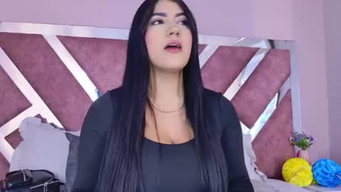 Snapshot of paulinaduarte_ chatting on June 2026 04:12:02 PM Paulina online show from June 2026 04:12:02 PM