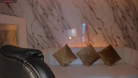 Paulina Santos  online show from October 2025 08:07:01 PM