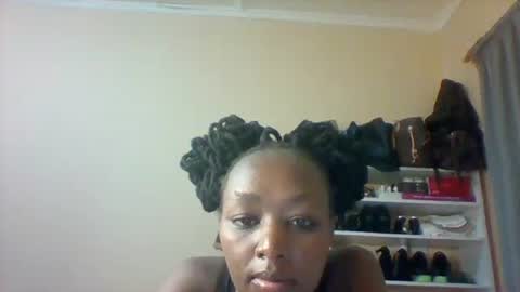 pauline19932016 online show from November 2025 10:08:02 PM