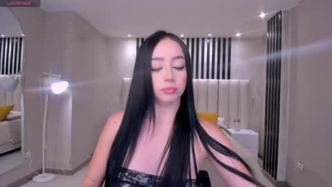 Pauline Sanz online show from May 2026 07:12:01 PM