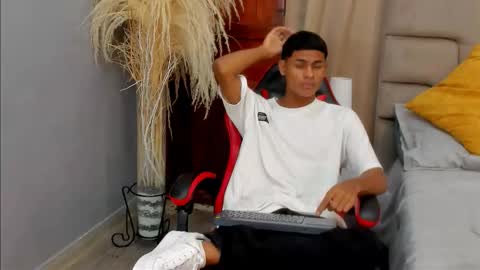 Snapshot of paull_cassidy chatting on September 2025 07:07:02 PM Paull Cassidy online show from September 2025 07:07:02 PM