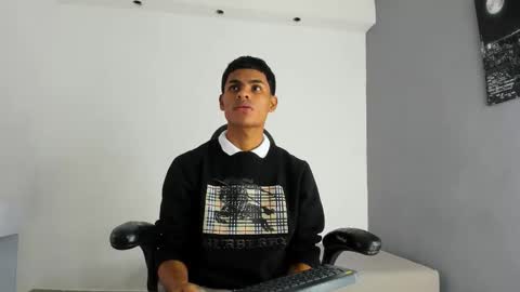 Snapshot of paull_cassidy chatting on October 2025 07:14:02 PM Paull Cassidy online show from October 2025 07:14:02 PM