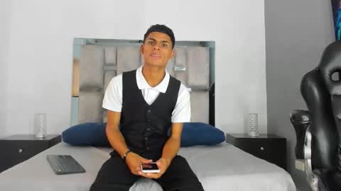 Snapshot of paull_cassidy chatting on November 2025 07:38:02 PM Paull Cassidy online show from November 2025 07:38:02 PM