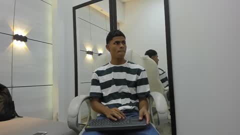 Snapshot of paull_cassidy chatting on November 2025 03:13:02 PM Paull Cassidy online show from November 2025 03:13:02 PM