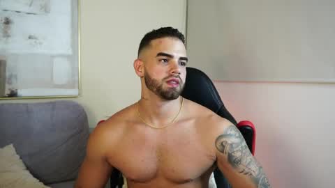 Paul Phoenix online show from May 2026 11:56:01 PM