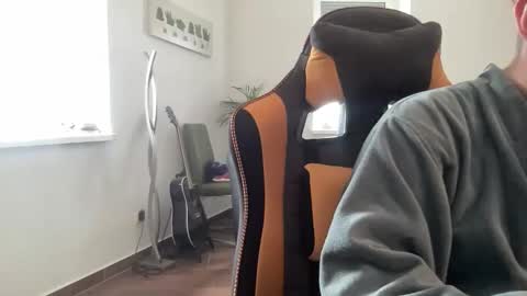 Snapshot of paulsimpsn chatting on October 2025 11:42:01 AM love bush online show from October 2025 11:42:01 AM