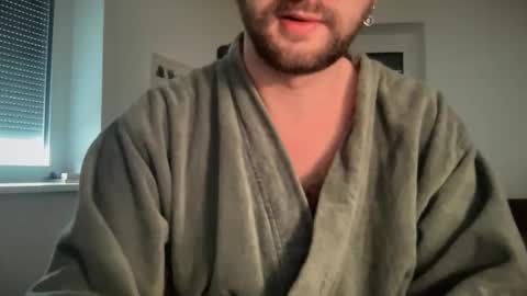 Snapshot of paulsimpsn chatting on December 2025 10:24:02 AM love bush online show from December 2025 10:24:02 AM