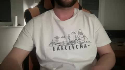 Snapshot of paulsimpsn chatting on December 2025 07:20:01 PM love bush online show from December 2025 07:20:01 PM