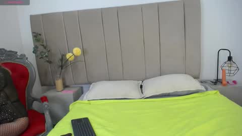 paultte online show from November 2025 01:51:01 PM