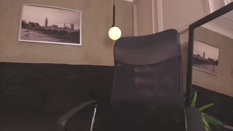 Pavlova online show from October 2025 08:29:02 PM