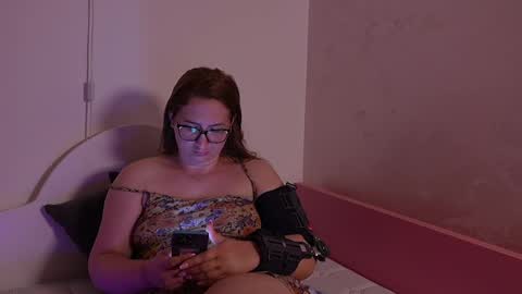 Snapshot of pawg_official chatting on May 2026 12:39:01 AM pawg_official online show from May 2026 12:39:01 AM
