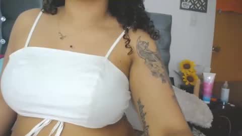 Snapshot of payton_bailey chatting on February 2025 12:28:01 PM Payton online show from February 2025 12:28:01 PM