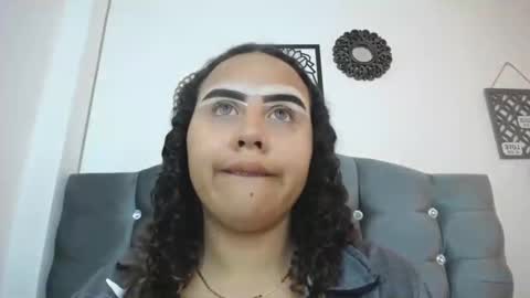 Snapshot of payton_bailey chatting on March 2025 04:20:01 PM Payton online show from March 2025 04:20:01 PM