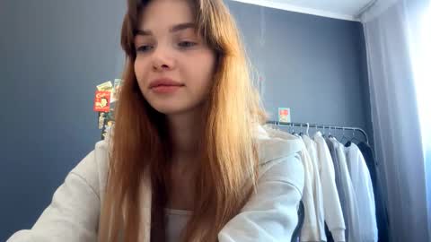 Lola online show from February 2026 09:03:02 AM