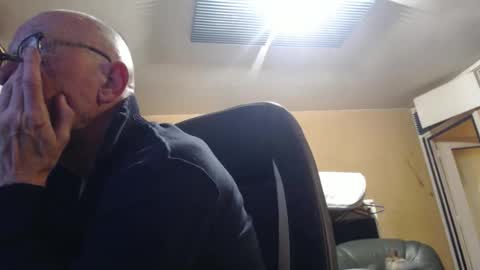 Snapshot of pc8474408 chatting on December 2025 11:26:02 AM pc8474408 online show from December 2025 11:26:02 AM