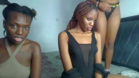 peach_ebonny online show from May 2026 06:45:02 PM
